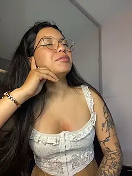 Sala de chat ao vivo de Rosita_forever_