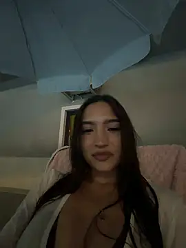 MilenaMilven's Live Chat Room