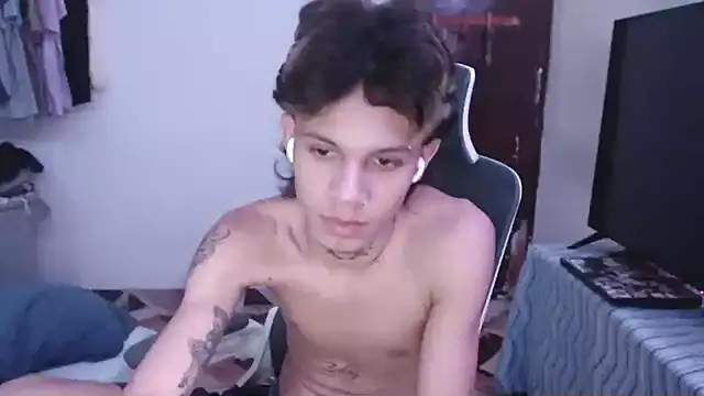 Sala de chat en directo de andy_dan18