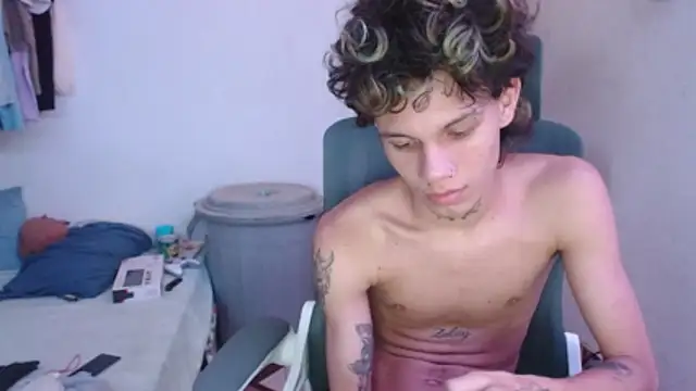 andy_dan18n Live chat-huone
