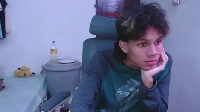 andy_dan18 Cameră chat live