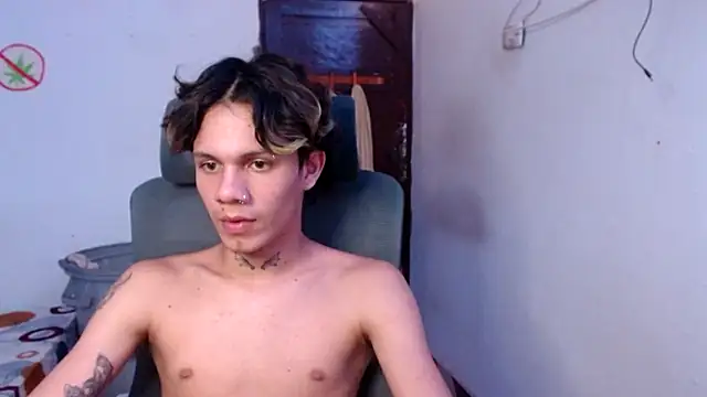 andy_dan18 Live chatroom