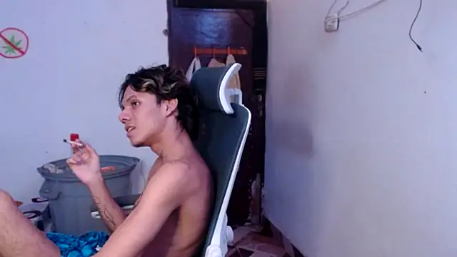 andy_dan18 – live chatrum