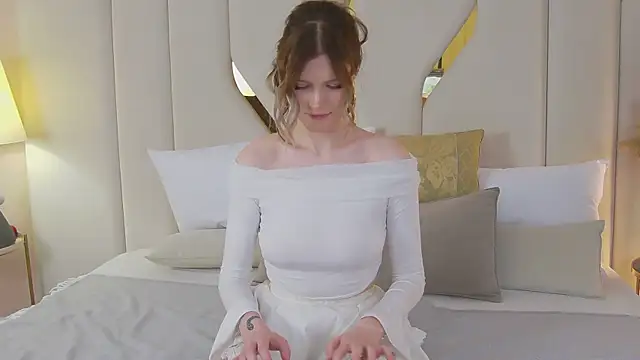 NellieLoyns Adlı Modelin Canlı Sohbet Odası