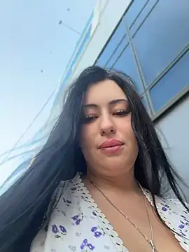 Živá chatovací místnost AdinaKan