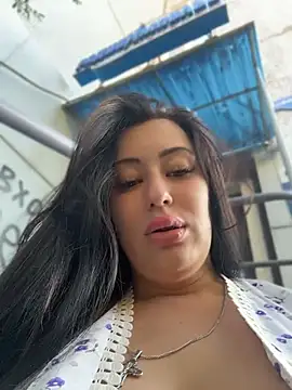 AdinaKan – live chatrum