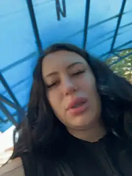 AdinaKan – live chatrum