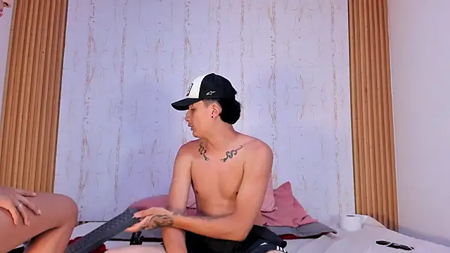 Chat ao vivo de two_milkyway