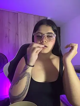 XXXAngella's Live Chat Room