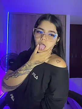 XXXAngella Adlı Modelin Canlı Sohbet Odası