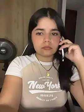 XXXAngella: δωμάτιο απευθείας συνομιλίας