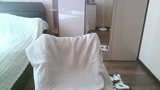 Wet_Maria Adlı Modelin Canlı Sohbet Odası