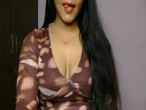 חדר צ'אט בשידור חי של Anvesha_7