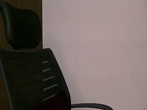 חדר צ'אט בשידור חי של Anvesha_7