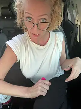 Živá chatovací místnost MilfOfDreams
