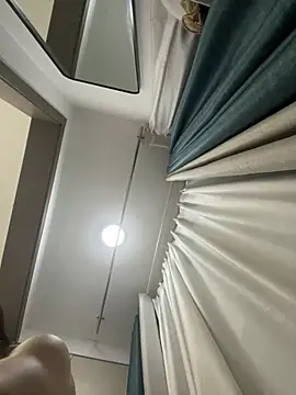 Phòng Chat Trực Tiếp Caicai-a