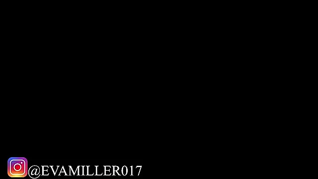 חדר צ'אט בשידור חי של eva_miller7
