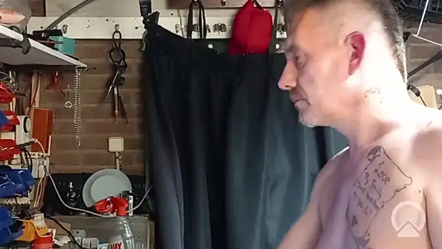 pietjebelxxkaar81xx Live Chatraum