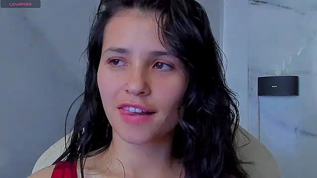 غرفة دردشة arissha_lee المباشرة