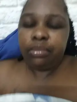 Онлайн чат GaggingSlutXx