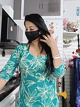 Kaur_Simran_01's Live Chat Room