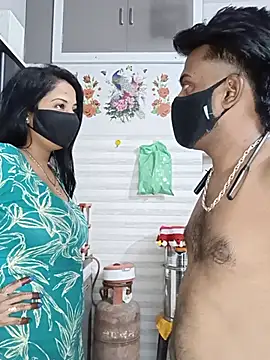 ห้องแชทสดของ Kaur_Simran_01