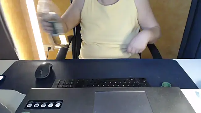 Sala de chat en directo de SweetPhoenix76