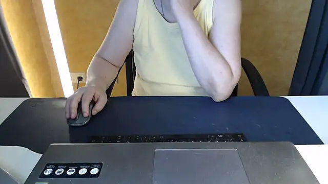 SweetPhoenix76 Live Chatraum