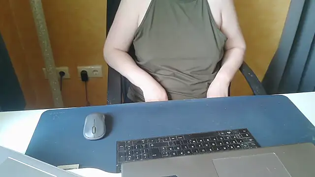 SweetPhoenix76 실시간 채팅방