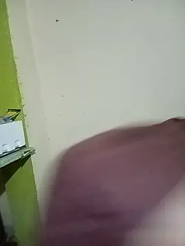 Piya_Ji Adlı Modelin Canlı Sohbet Odası