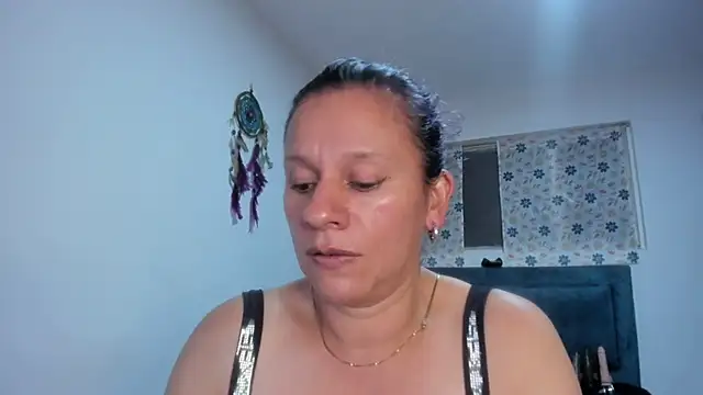 sofi_saliva2511 Live Chatraum