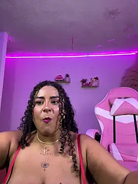 ariadna_cooper's Live Chat Room