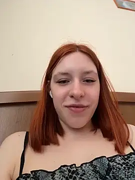 חדר צ'אט בשידור חי של Mikka_Blush