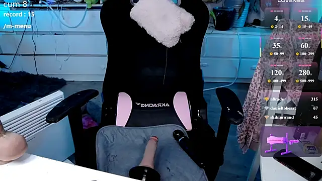 cutelittlepuff Live chatroom