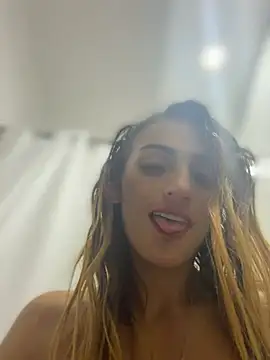 Samantha_bigboobs Adlı Modelin Canlı Sohbet Odası