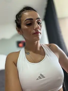 Samantha_bigboobs Adlı Modelin Canlı Sohbet Odası