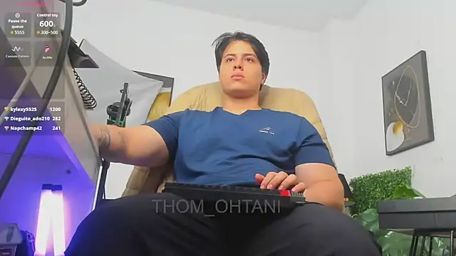 Show de Thom_Ohtani na webcam