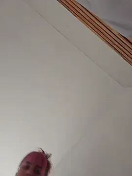 Izy_cute_ Adlı Modelin Canlı Sohbet Odası
