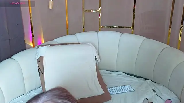 emilytrays – live chatrum
