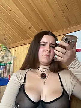 חדר צ'אט בשידור חי של mewKate