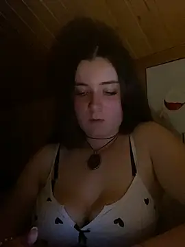 mewKate élő chatszobája