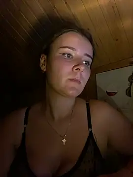 mewKate's Live Chat Room