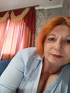 Angelina4531 Adlı Modelin Canlı Sohbet Odası