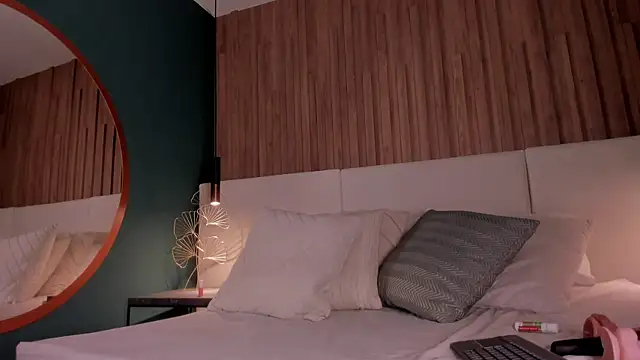 Blue_Angell Adlı Modelin Canlı Sohbet Odası