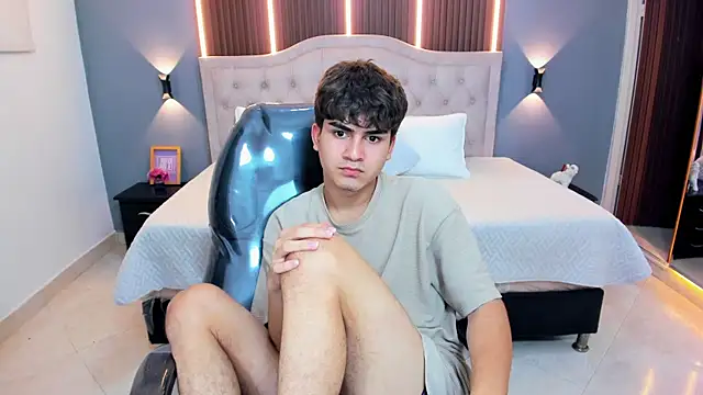 Tommy18__ Cameră chat live