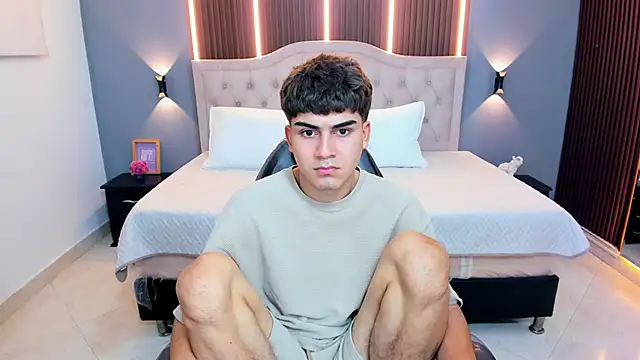 Živá chatovací místnost Tommy18__