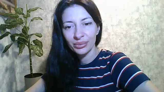 LissaBlossom Adlı Modelin Canlı Sohbet Odası