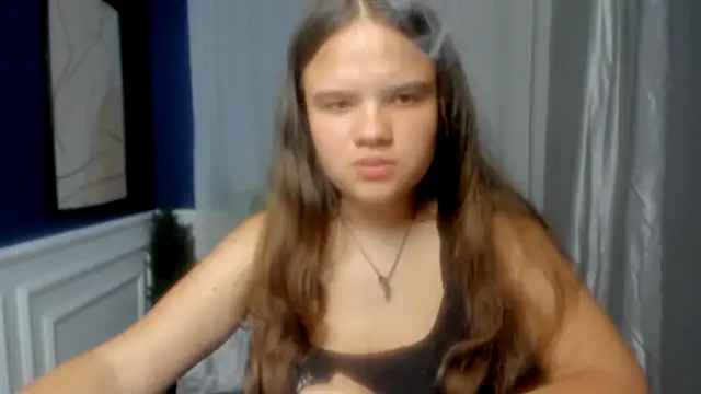 AdeleCruz's Live Chat Room