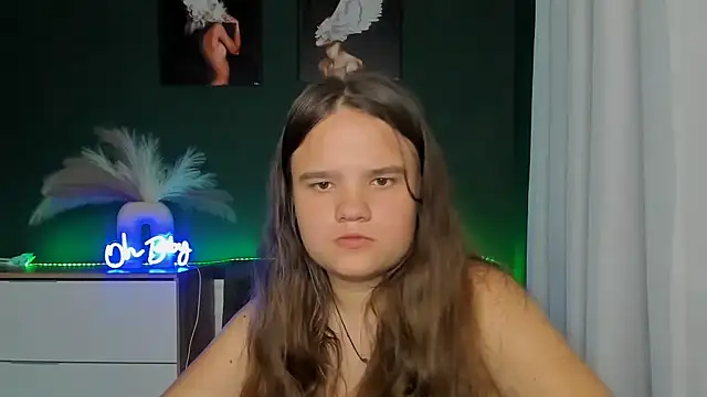 Živá chatovací místnost AdeleCruz