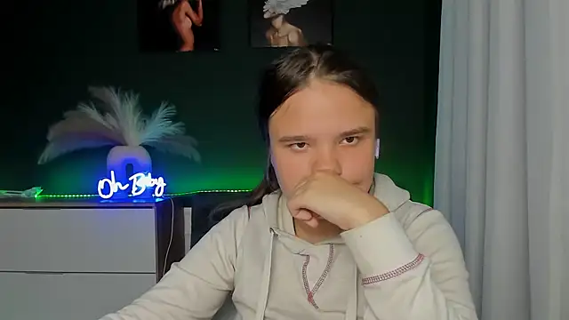 Živá chatovací místnost AdeleCruz